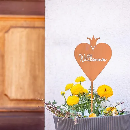 Gaestehaus Zum Landgrafen Homestay *